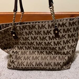 Beautiful Michael Kors tote